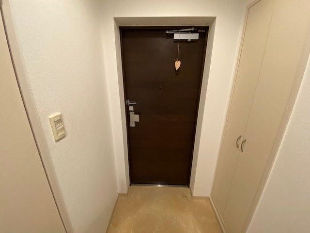 セレリーオ・ニッコーの玄関