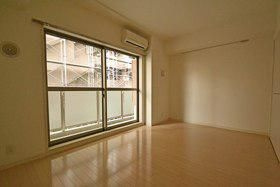 セレリーオ・ニッコーの居間・リビング