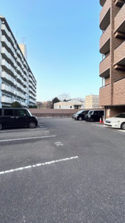 【駐車場】 | ライオンズマンション川西滝山 | 駐車場