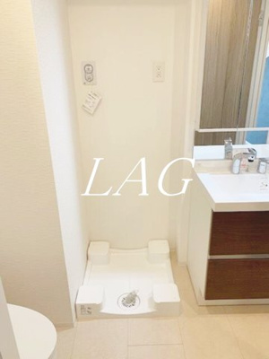 【設備】 | リヴィエール猿江公園 | 室内洗濯機置き場です。