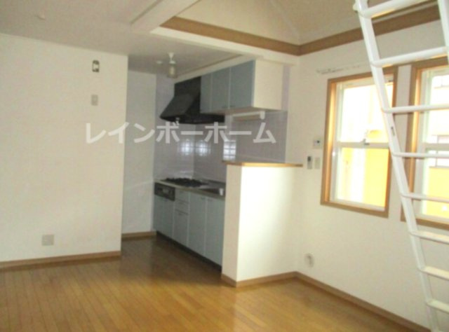 ペジーブル市川