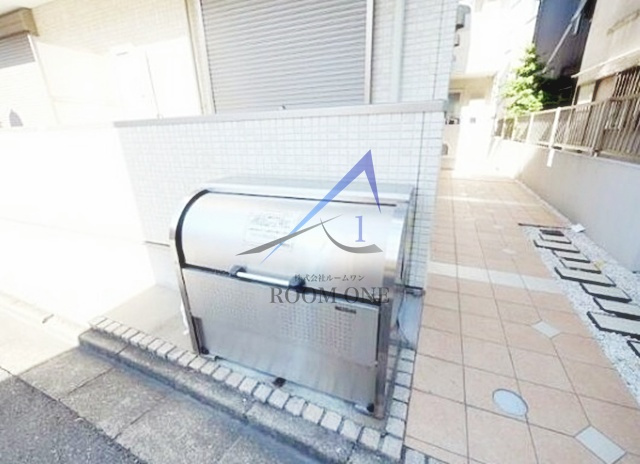 ピュール池袋のその他共用部分|敷地内ゴミ置き場です。
