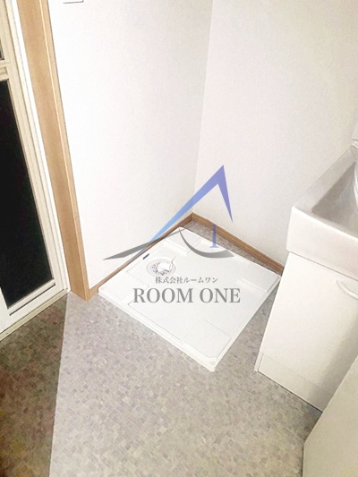 グランシャレー堀切Ⅰの設備|洗濯機置き場です。