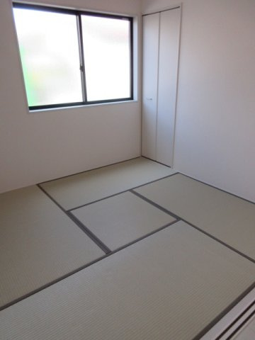 【仲介手数料無料】新築戸建　東松山市松葉町3-11-32（全2棟）の和室