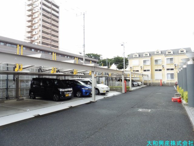 コンフォートソシアKの駐車場