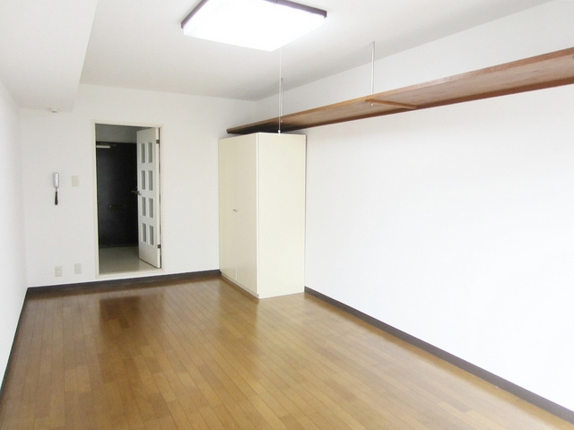 アルファ王子本町ＷＥＳＴの寝室|収納もしっかりありますよ。