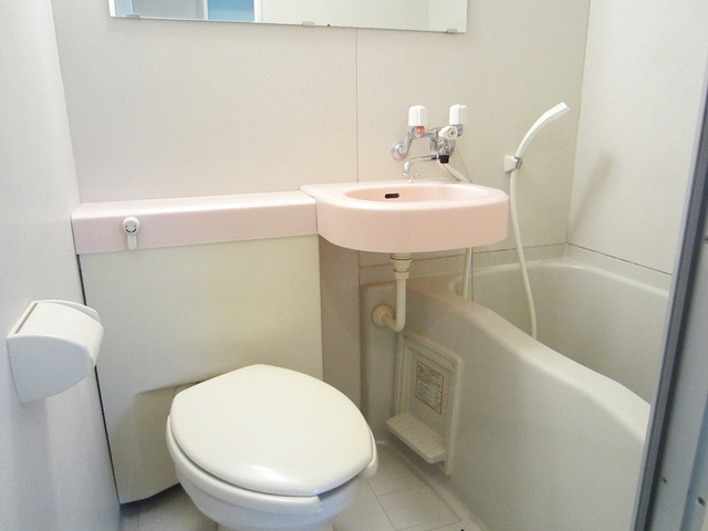 アルファ王子本町ＷＥＳＴの浴室|3点ユニットで手入れも簡単！