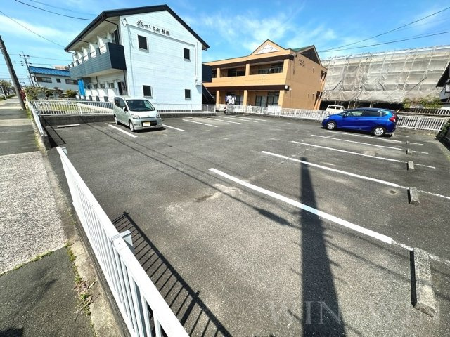 グリーンヒル村田の駐車場