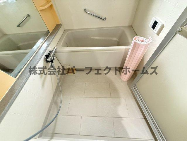 ダイアパレス枚方サウスピアの浴室|コンパクトで使いやすいお風呂です