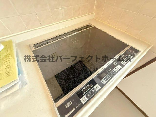 ダイアパレス枚方サウスピアのキッチン|コンパクトなキッチンで掃除もラクラク