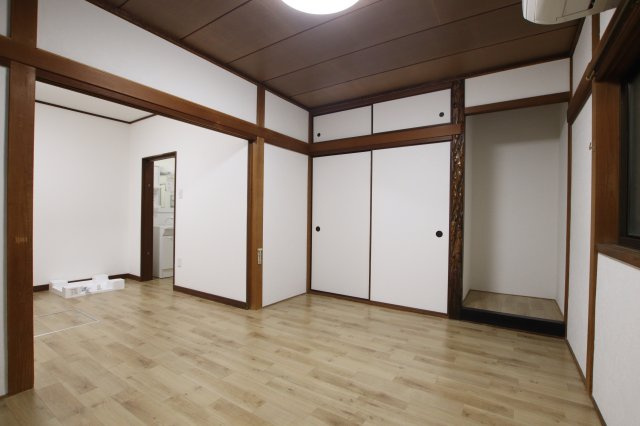 【居間・リビング】 | 堺市東区日置荘西町5丁車庫付貸家
