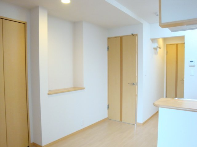 アネックス小向の内装|洋室入り口（イメージ）