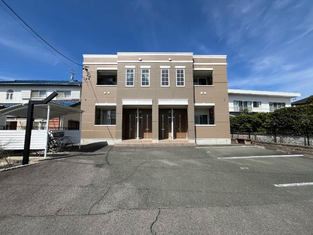 アネックス小向の駐車場|外観写真（昼）