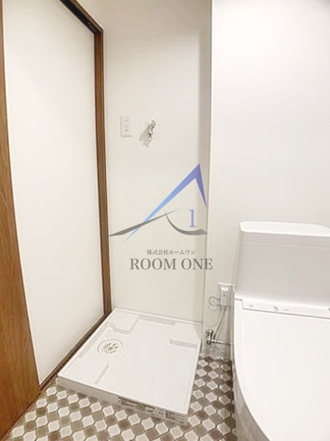 クラヴィール上野田原町の設備|洗濯機置き場です。