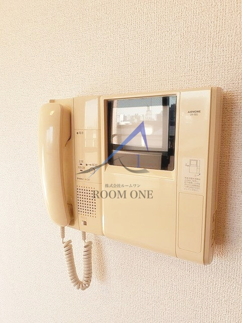 Ｃ３Ｐ３千歳のセキュリティ|モニター付きインターホンです。