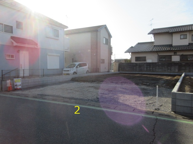 【仲介手数料無料】新築戸建　東松山市松葉町3-11-32（全2棟）の前面道路含む現地写真