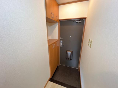 【玄関】 | コンフィデンスⅢ | 玄関