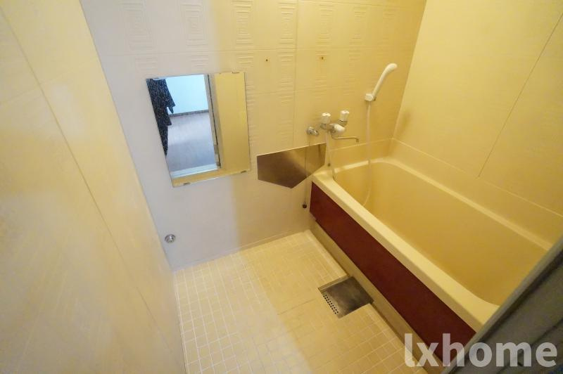 第2椿マンションの浴室|お風呂で日々の疲れを落としましょう