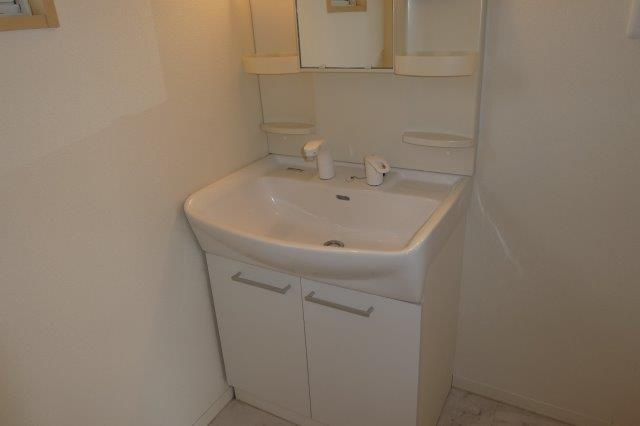 アクアヴィーヴォBの独立洗面台|洗髪洗面化粧台