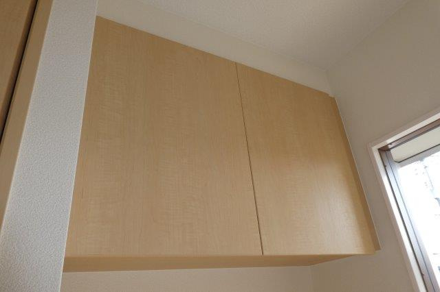 アクアヴィーヴォBの玄関|シューズボックス（上）