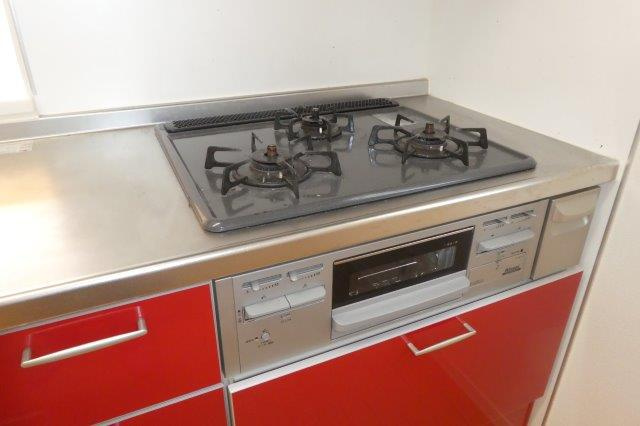 アクアヴィーヴォBのキッチン|3口ガスコンロ