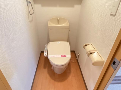 【トイレ】 | ラウレア | シャワー付トイレ
