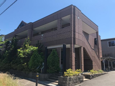 【外観】 | ラウレア | 外観写真（昼）