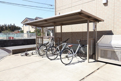 【その他共用部分】 | D-Room Saigou | 駐輪場