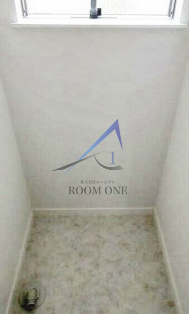 Ｊ・ＵＲＢＡＮ新井薬師前の設備|洗濯機置き場です。