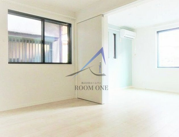 Ｊ・ＵＲＢＡＮ新井薬師前の居間・リビング|洋室のお部屋です。