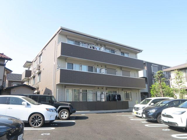 エクレールⅡの駐車場