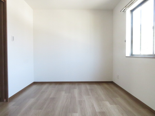 クリスタルハイツ仁豊野の子供部屋