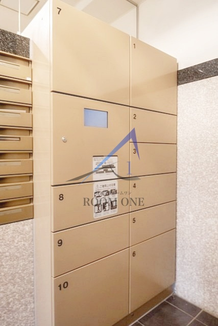 スパシエリーヴァ浅草のその他共用部分|宅配ボックスです。