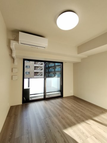 ネベル北四番丁priére の居間・リビング