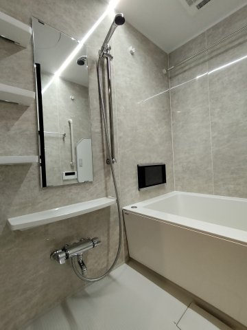 ネベル北四番丁priére の浴室