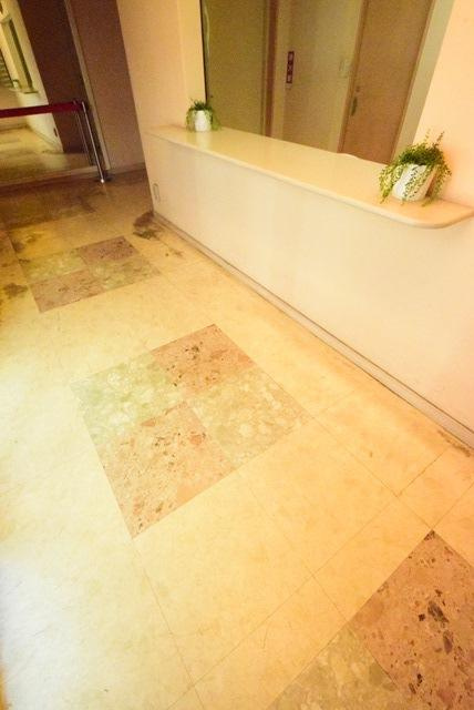 ヨコハマＫＹＴビルディング（2F・3F）のロビー