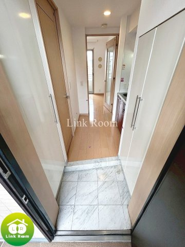 クオリア門前仲町の玄関