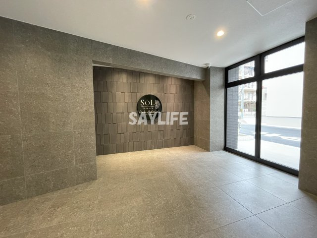 ソルテラスOSAKA緑橋クレアストのロビー