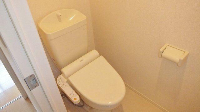 サリジエ　Ｃ棟のトイレ|ウォッシュレット付き