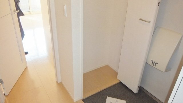 サリジエ　Ｃ棟の玄関|玄関収納