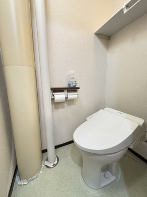 【トイレ】 | シェトア園田第一 | タンクレストイレのため空間広々