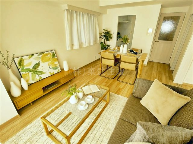 【居間・リビング】の画像