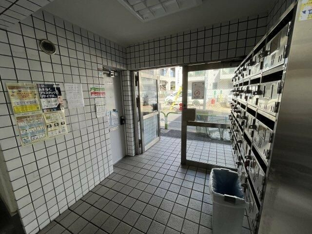 トップ赤羽のエントランス