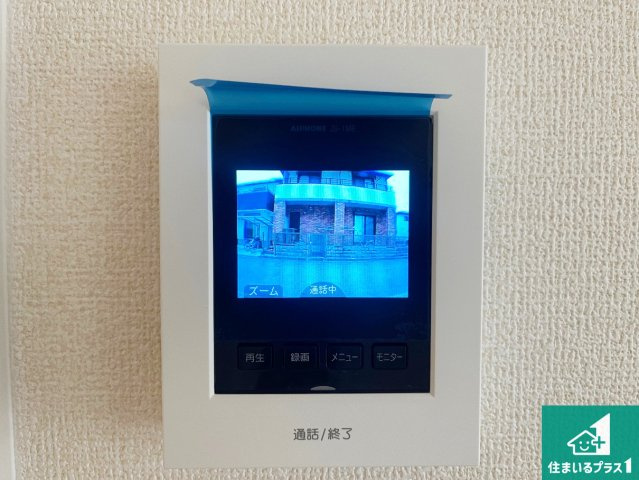 加古郡播磨町北本荘　第9期　新築一戸建ての防犯設備|カラーモニターインターホン！声だけでなく来訪者の姿や顔がモニターで確認できるので、小さなお子様がいらっしゃるご家庭でも安心できます！