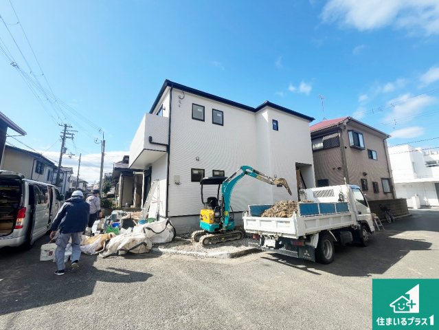 加古郡播磨町北本荘　第9期　新築一戸建ての外観|周辺は落ち着いた街並みの住宅地！子育てがしやすい住環境です！まだ未完成ですが、現地でしかわからない事もございます。是非一度ご覧ください。