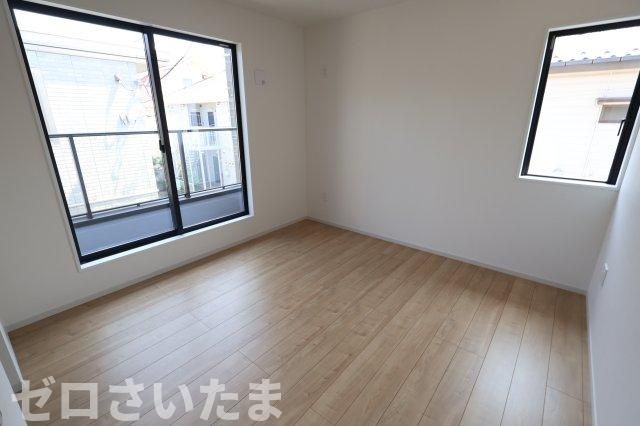 《仲介手数料無料》南区白幡６丁目5-3新築一戸建てKEIAI GRACEの洋室