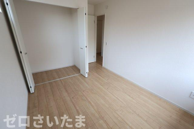 《仲介手数料無料》南区白幡６丁目5-3新築一戸建てKEIAI GRACEの洋室