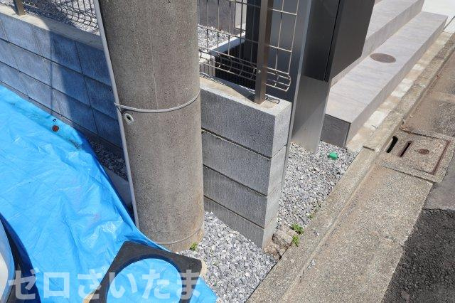 《仲介手数料無料》南区白幡６丁目5-3新築一戸建てKEIAI GRACEの外観|敷地内に電柱が入っています。