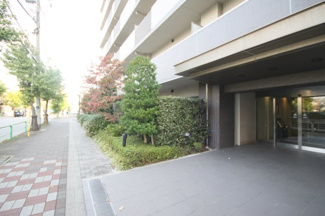 【エントランス】