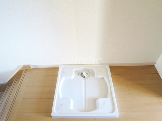 アイ・アム十条ウエストヒルズの設備|洗濯機置場です☆